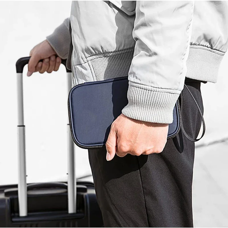 Lightweight Family Travel Pass - đánh giá và giá Passport Wallet Rfid